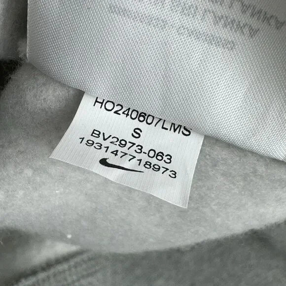 Nike Mens Hoodie Sportswear Fleece Sweatshirt Gray White Small BV2973-063 NEW - Picture 6 of 7